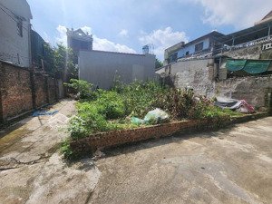 đất thanh am - thượng thanh - lô góc 40m2 - đường ô tô 7 chỗ thông