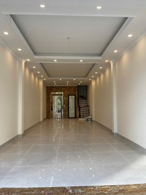 bán nhà phân lô thạch bàn long biên, 57m2, 6 thang máy, gara 2 oto, khu dân trí, giá 18.8 tỷ