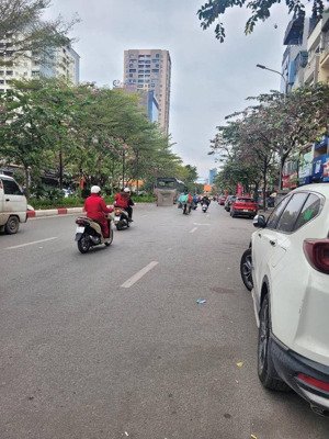 bán nhà mặt phố nguyễn phong sắc, dt65m, ô tô vào nhà, kinh doanh, 2 thoáng.