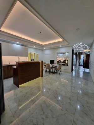 cho thuê căn góc to nhất dự án 107m2 full nội thất