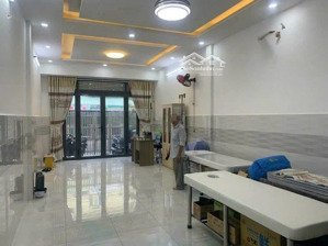 bán căn nhà khu dân cư bình hưng. kế chung cư pegasuit.