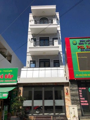 nhà 13 tỷ 3 lầu mặt tiền đường trần hoàng na kdc 91b , có lấp thang máy, tp cần thơ