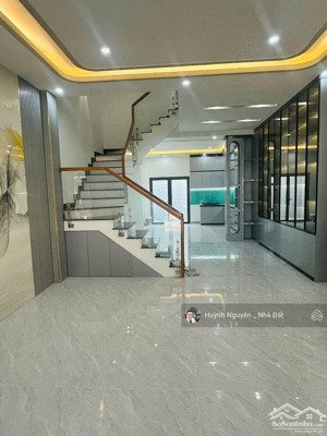 nhà 4 tầng full nội thất trung tâm bà điểm 83m chỉ 6.8 tỷ