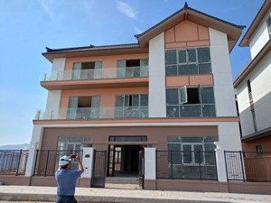 bán căn liền kề 80m2 (4 tầng), dự án vinhomes pearl bay trần phú, nha trang. giá 13,7 tỷ (đã vat)