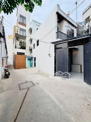 nhà 1 lầu 42m2 căn góc 2 mặt, hẻm 5m sát mặt tiền huỳnh khương an, ngay chợ gò vấp.