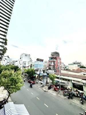 siêu rẻ! cách vài căn ra hxh hoàng hoa thám, dt: 5,2 x 13m, gpxd: 4t, chỉ 7,7 tỷ tl, 