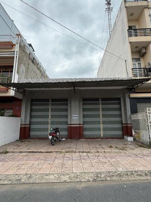 bán nhà riêng tại phù đổng, 15,8 tỷ, 284,3 m2 giá ưu đãi hàng hiếm tại cao lãnh