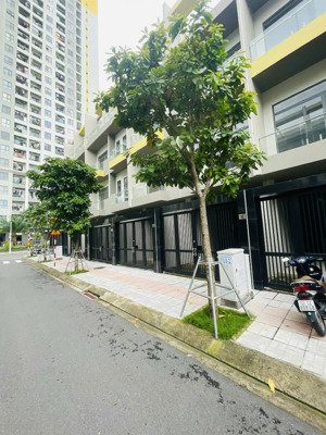 bán nhà phố bcons city, giỏ hàng độc quyền, căn hoa hậu, vị trí vip, nhà mới ở ngay giá nhỉnh 10 tỷ