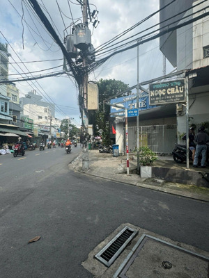 hẻm 8m-sát cạnh nhà ga t3-kế bên hoàng hoa thám-62m2-3tầng-chỉ hơn 9tỷ