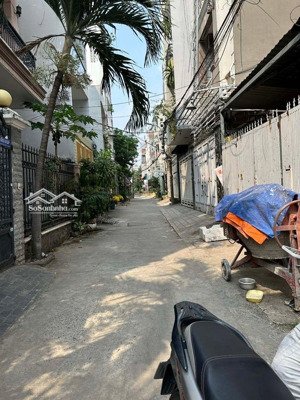 hiếm nhà bán khu nguyễn trọng tuyển,hoàng văn thụ 88m2_3 tầng btct _ngang lớn 7m ,sổ vuông 11.x tỉ