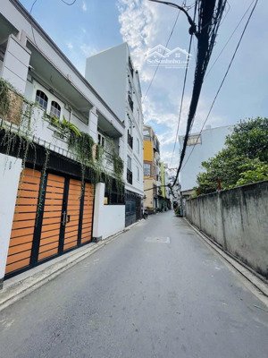 nhỉnh 8ty ,nhà hẻm xe hơi thông - 45m2 - 5pn full nội thất ,gần hoàng hoa thám,phú nhuận