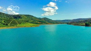 đất chạm mặt hồ 230m bảo lâm diện tích hơn 1ha. sổ hồng riêng bán gấp