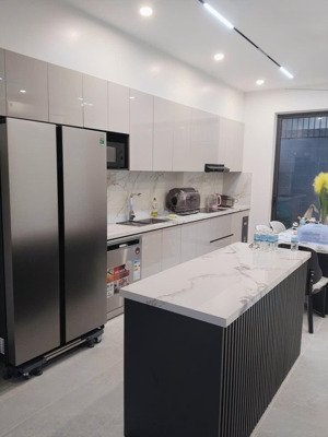 bán nhà 3 tầng mới xây mỹ gia gói 5 thái hưng giá chỉ 8,6 tỷ