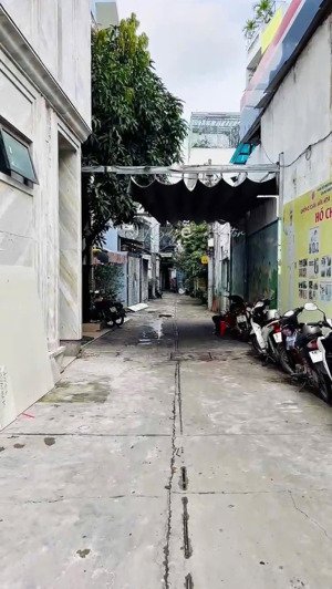 hẻm xe hơi, võ văn kiệt, 2 tầng, 2pn, gần ngã ba an bình, gần trường học, khu ăn uống, bệnh viện