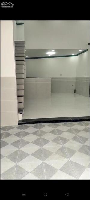 Nhà cấp 4 sổ hồng riêng KP8-5-Thị trấn Hóc Môn.Dt 11x10~79m2~3,45ty