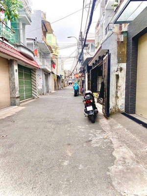 hẻm 6m thông sát mt phạm văn chiêu, p14, gò vấp. 4x21m. 4 tầng. chỉ 9tỷ4. thu nhập 28tr/tháng.
