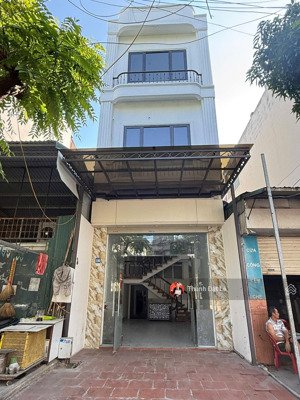 chính chủ bán căn nhà đẹp 3 tầng 63m2 ktx cầu 1 - cầu 3, p. cao xanh- hạ long.