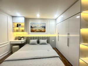 chính chủ cần bán nhanh căn 2 phòng ngủ, 63m2 giá 4.6 tỷ full nội thất đẹp ở ngay, rẻ nhất khu vực