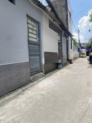 chỉ 5 tỷ nhà huỳnh tấn phát. phú thuận quận 7-dt 75m có dòng tiền- kdc hiện hữu