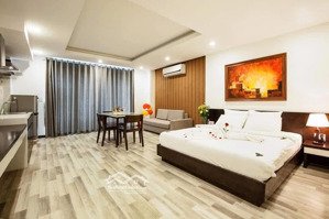 1 toà ch 8t duy nhất cắt lỗ phố đi bộ trần bạch đằng vip 180m2 mt10m sẵn 40pn full nt cách biển 50m