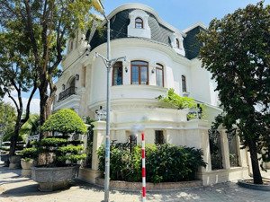 biệt thự full nội thất góc 3 mặt tiền _ khu b vĩnh điềm trung * mặt tiền đường c8 giá: 29 tỷ