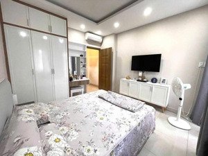 bán nhà hẻm 1129 lạc long quân, phường 11, tân bình (4*15) hẻm 8m; 4 tầng mới chỉ 13 tỷ