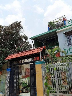 nhà 4 tầng 108m2 ngay công viên phần mềm quang trung, sát gò vấp. hxh với đầy đủ tiện ích.