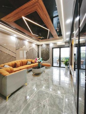 bán nhà 5 tầng có thang máy full nội thất mt gần đường tx25 phường thạnh xuân q12