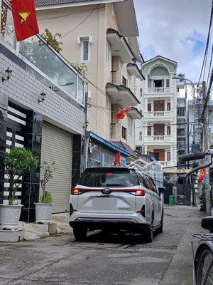 bán nhà quận 2 nhà 2 tầng - mặt tiền đường ô tô 7 chỗ thông ngang đất hơn 8,6m - 3pn 3wc sân rộng