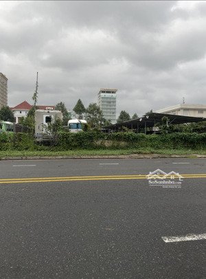 chính chủ cần bán nhanh lô đất 2 mặt tiền vip 995m2 đường bạch đằng-hải châu