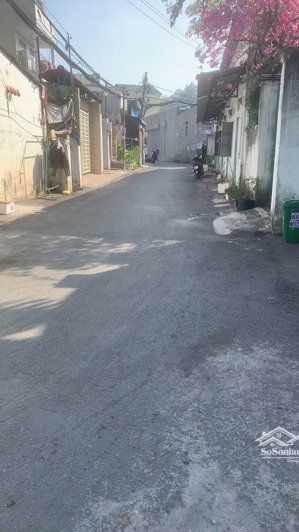 nhà 3 tầng hoàn công đầy đủ phường bình chiểu . dt : 71m đất ở đường 5