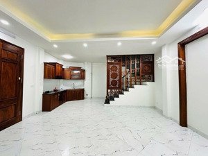 ba đình -lô góc nở hậu - hiếm- công năng đầy đủ - ngõ rộng thoáng .