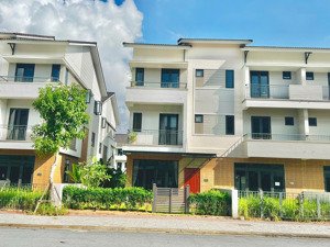 shophouse sở hữu lâu dài, giá gốc cđt đón sóng sân bay quốc tế gia bình, cách hồ tây 15 phút