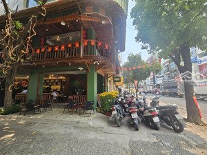 góc 2 mặt tiền kd 8x20m cạnh mega market. nhỉn 20 tỷ