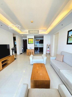 cho thuê căn hộ 2 phòng ngủ diện tích rộng - full nội thất - tầng cao , view cầu sông hàn.