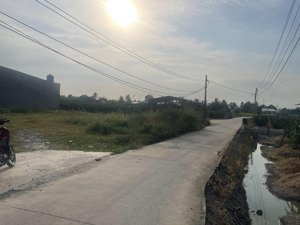 /-strong /-strong bán 250mv thổ cư ấp 3, nhựt chánh, xã bình đức tây ninh mới ( bến lức, long an c