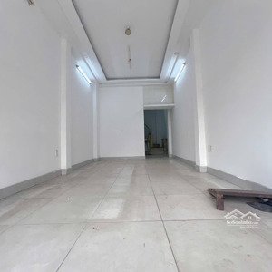 bán nhà mặt tiền tôn đản 3 tầng 3 phòng ngủ quận 4