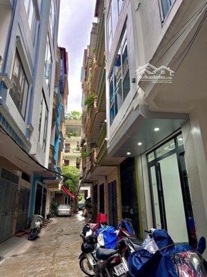 bán nhà xây mới 6 tầng thang máy full nội thất về ở ngay