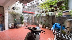 nhà phố lò đúc ,dt 78m2 x5 tầng ,mt 4.5m ,vừa ở vừa cho thuê ,dòng tiền 40tr/tháng , giá hơn 13 tỷ.