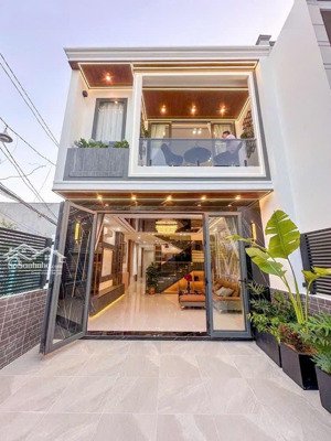 nhà mới góc 2 mt hàng xóm quận 7 huỳnh tấn phát- dt 5.1 x 22- nhỉnh 6 tỷ xíu- hoàn công- hiện hưu