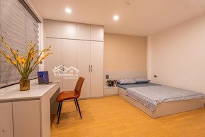 bán toà chdv tôn đức thắng 3 thoáng gần phố 70m2*6t 20pn gần đh mỹ thuật dt 120tr/th, pccc đủ