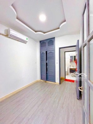 phú nhuận - 4 tầng btct (5.5mx7m) - 4pn - hẻm thông rộng - 10m ra hẻm xe tải - chỉ 6.75 tỷ