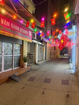 chính chủ cho thuê cửa hàng mặt ngõ 686 kim giang ô tô đỗ cửa giá siêu tốt