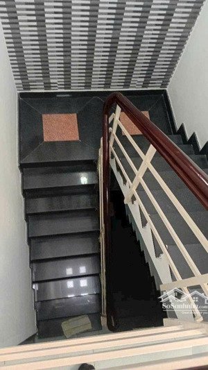 hxh ngay chợ tân bình nhà đẹp 4 tầng (4 - 14.5) 9tỷ.