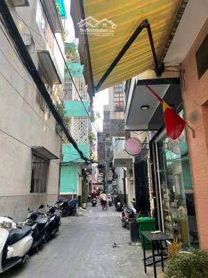 ngay cầu kiệu cc bán chdv tự xây tâm huyết 80m2_4 tầng btct _ hđ thuê hơn 500tr/năm_12,5 tỉ tl