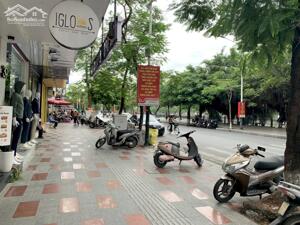 CHO THUÊ CĂN MẶT TIỀN 6M TUYẾN ĐẦU PHỐ HAI BÀ TRƯNG - VỊ TRÍ THÔNG THOÁNG, NHẬN DIỆN CAO - NHÀ CÓ THANG MÁY