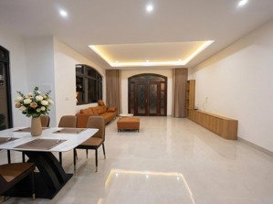 chính chủ cho thuê biệt thự song lập chà là full nội thất hướng đông nam