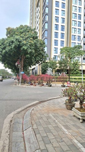 bán nhà mặt phố lạc long quân 160m2, 10 tầng giá: 50 tỷ. tây hồ