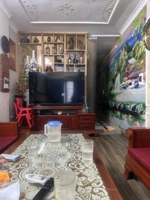 chính chủ bán nhà hiếm ở giáp nhị 23m, 5 tầng, 3 phòng ngủ, ngõ rộng thoáng, chủ chào bán 5.7 tỷ