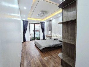 siêu phẩm thạch bàn - gara ô tô - thang máy - nhỉnh 11t - 43m2 x 6 tầng.